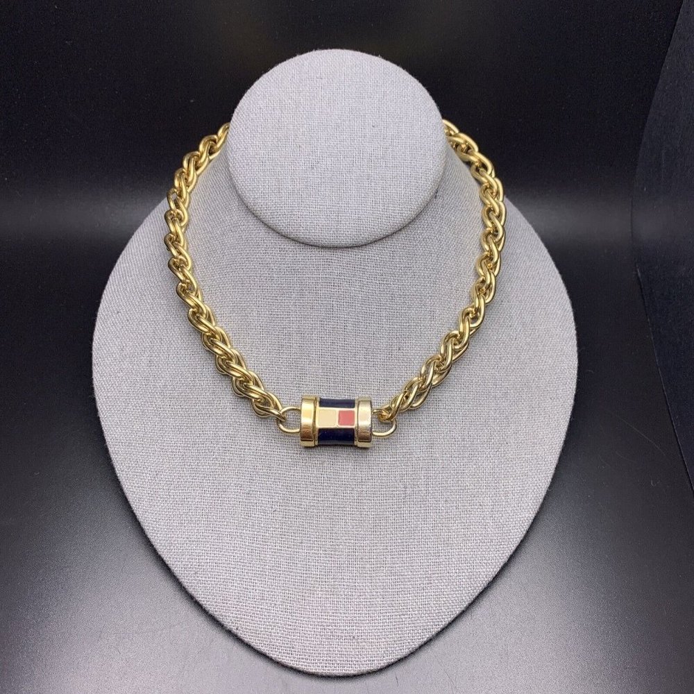 Chunky Flag Pendant Collar Necklace Tommy ? Gold Tone Red White Blue 90s Style
